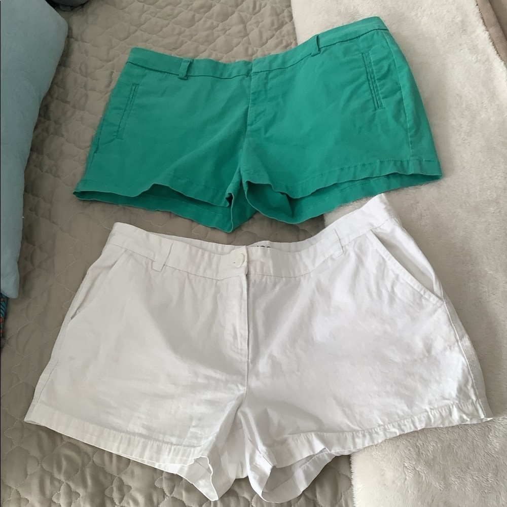 JC Penney’s shorts (2) pair size 14 white & green blue in great shape🌺